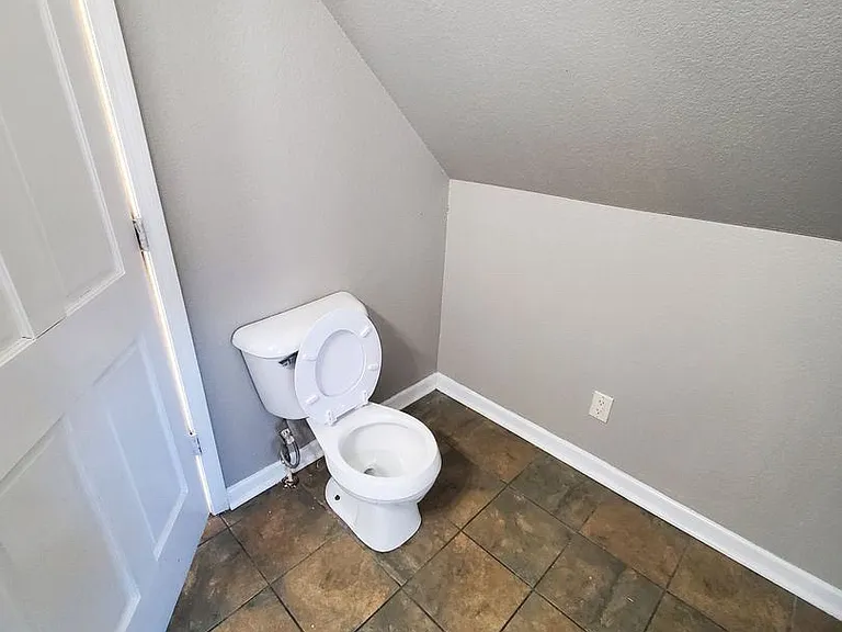 2804 N Palmer St #A — Photo 5