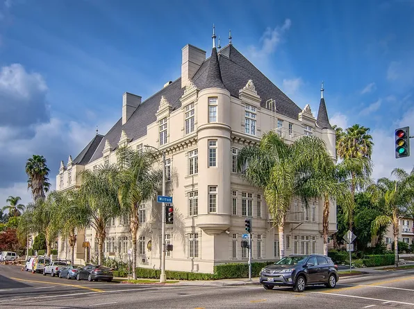 Chateau Laurier, 4353 W 5th St APT E, Los Angeles, CA 90020