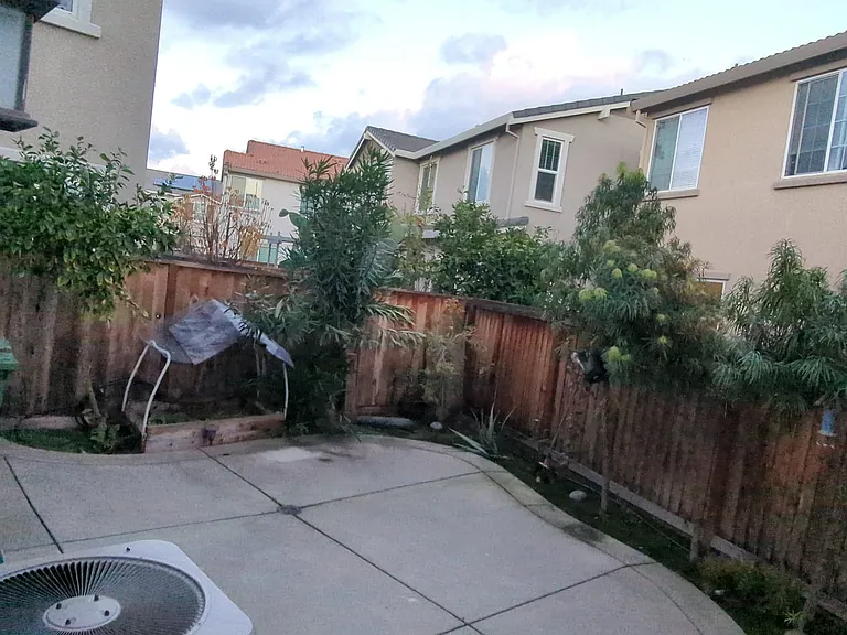 1644 Union Ln — Photo 9