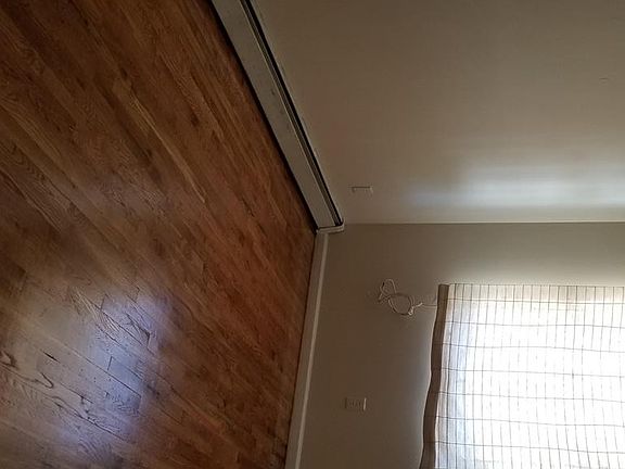 5th image of 5843 79th Ave #1