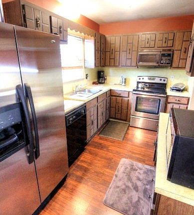 4th image of 815 Morton Ln