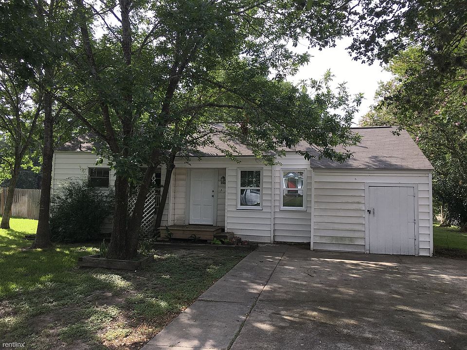 1st image of 200 Fidelity St