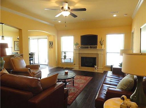 3rd image of 4305 Murfield Dr