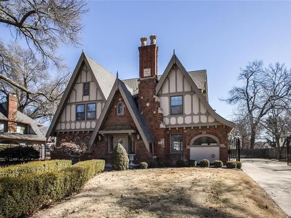 7311 Ward Pkwy, Kansas City, MO 64114