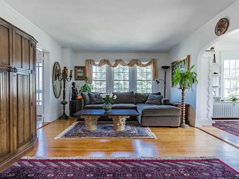 3 Catherine St — Photo 4