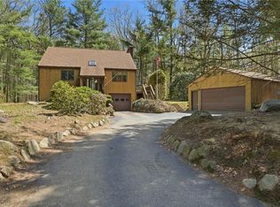 35 Fanning Ln, Smithfield, RI 02828