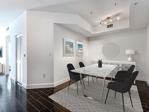 4th image of 250 NE 3rd Ave APT 414