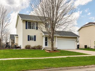470 SE Cardinal Ln, Waukee, IA 50263