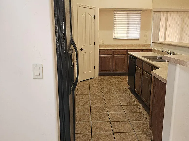 908 Charles Young Way — Photo 5