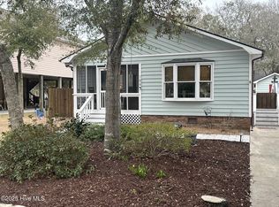 106 NW 4th St, Oak Island, NC 28465