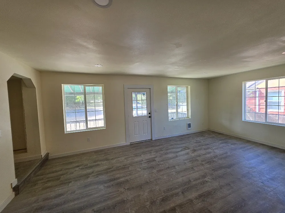 3 bed, 1560 sqft, $2,500 — Photo 4