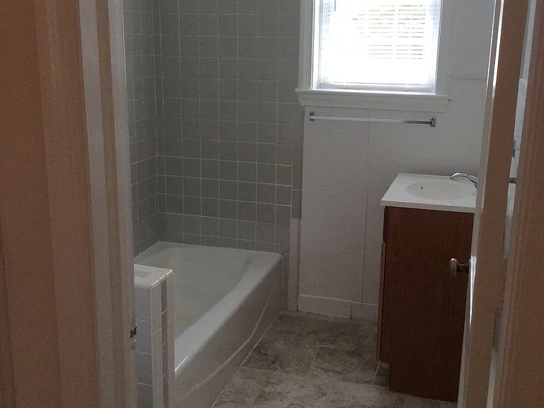 802 Hanover St #D — Photo 10