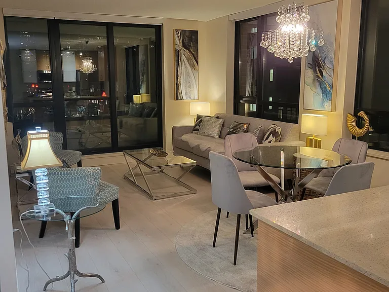 977 Mainland St #511 — Photo 5