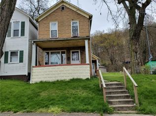 636 N 3rd St, Dennison, OH 44621