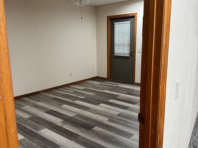 1177 Farm Road 1110 #B — Photo 9