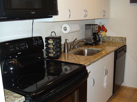 3rd image of 51 Fieldstone Dr APT 67