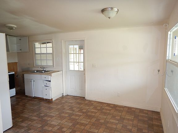 5th image of 2220 E 109th Ave