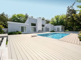 14 Rose Hill Rd, Water Mill, NY 11976