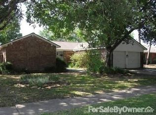 2926 Early Turn Dr, Webster, TX 77598
