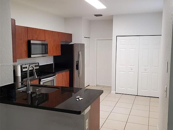 3rd image of 4070 Timber Cove Ln #4070