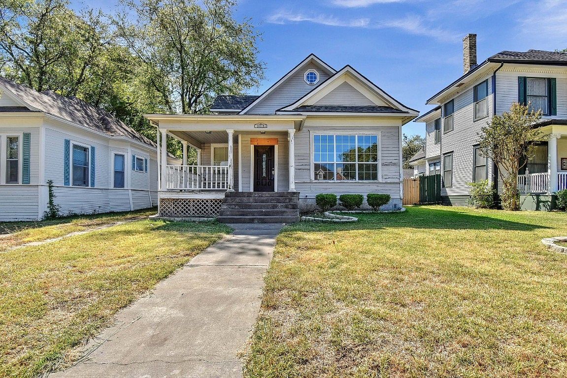 1024 W Sears St, Denison, TX 75020 | Zillow