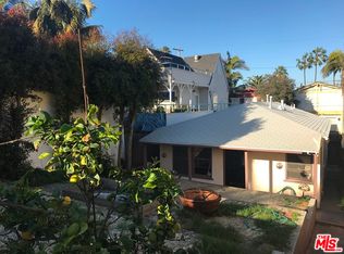 2704 Pacific Ave, Venice, CA 90291