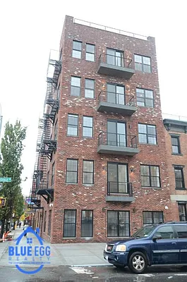 Rented by Blue Egg Realty Corp | media 34