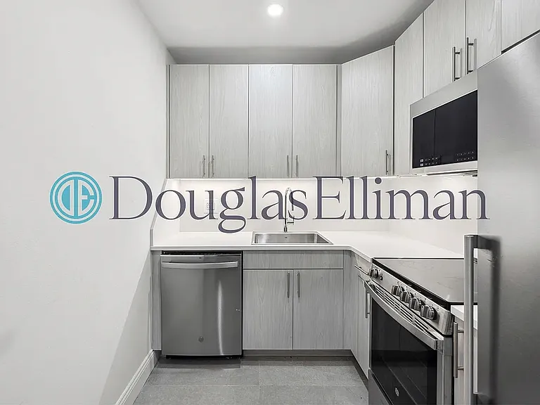 295 Park Ave S #3J — Photo 3