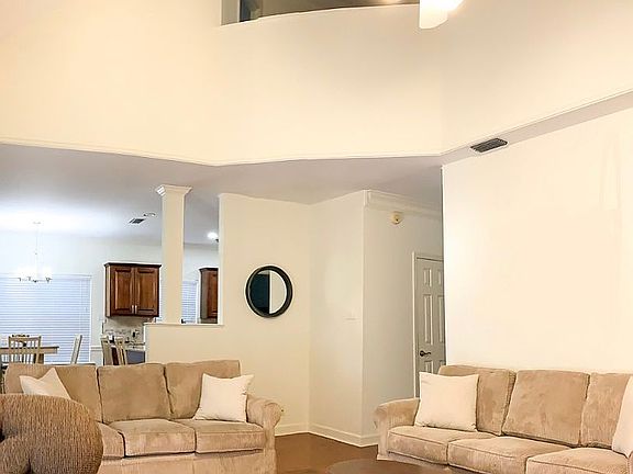 2nd image of 31267 Oakridge Ct