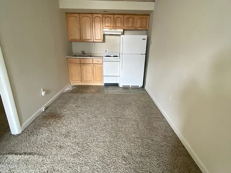 Morris Apartments — Photo 29