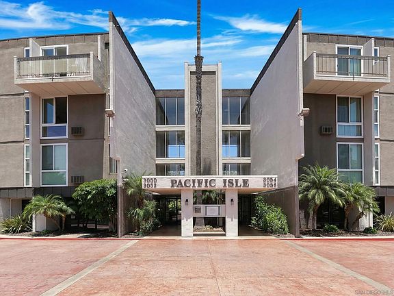 2nd image of 3050 Rue Dorleans Unit 470