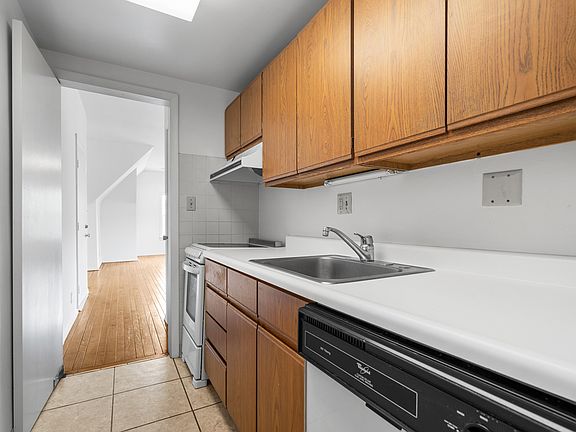 4th image of 516 S Highland Ave APT 31