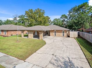 9521 Rustling Oaks Dr, Baton Rouge, LA 70818