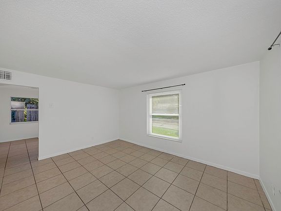 4th image of 58 Tropic Blvd E #58