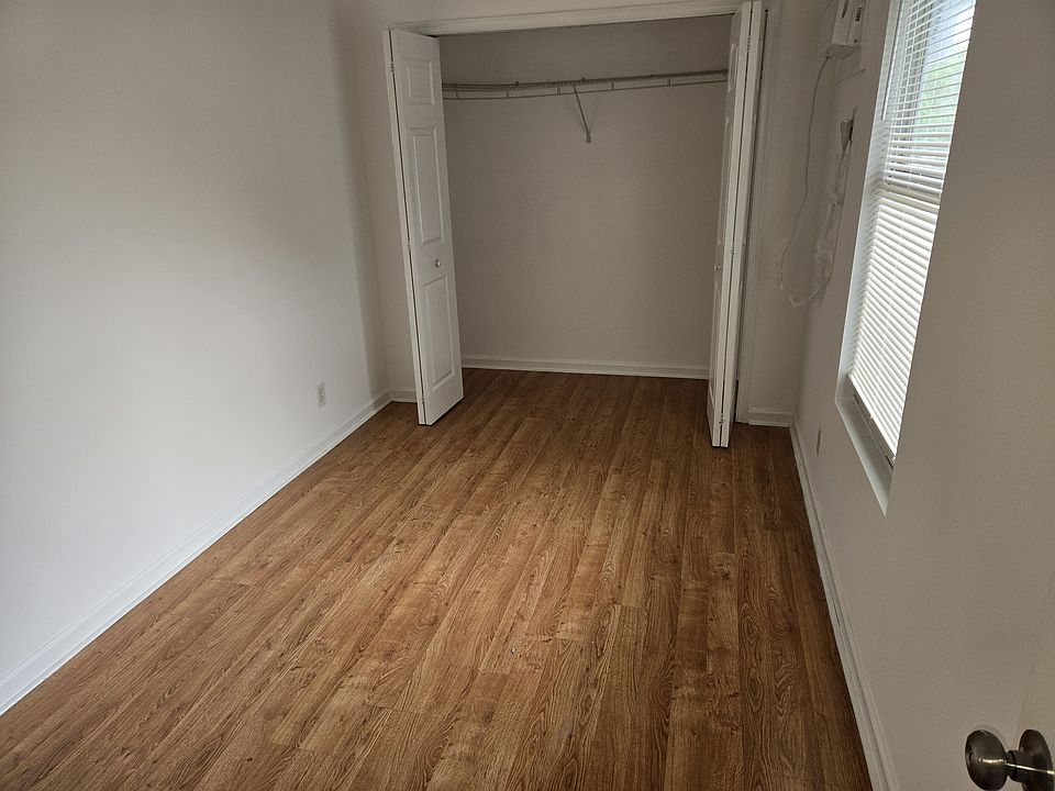 2nd image of 428 10th St #6