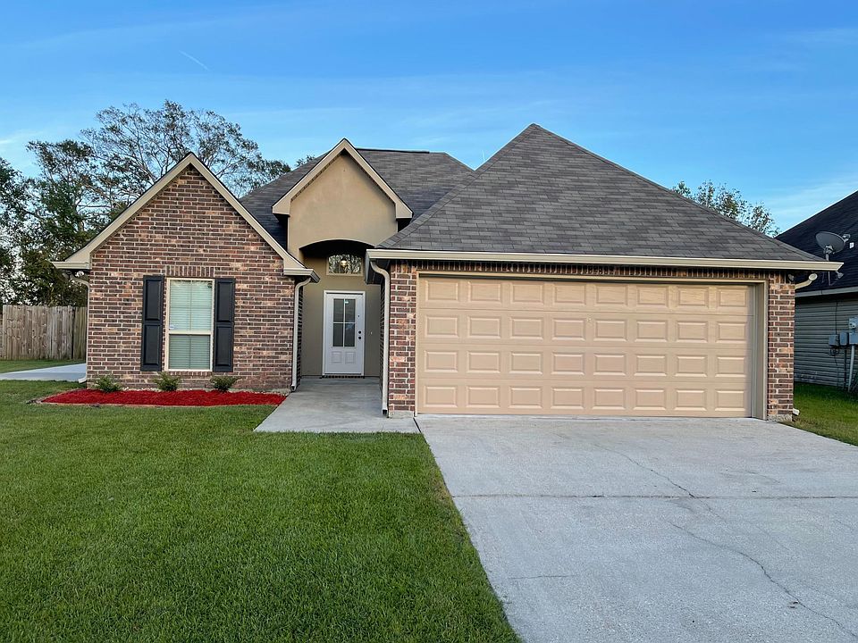 1st image of 15510 Oakstone Dr
