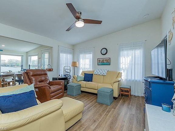 5th image of 349 Reynolds Rd