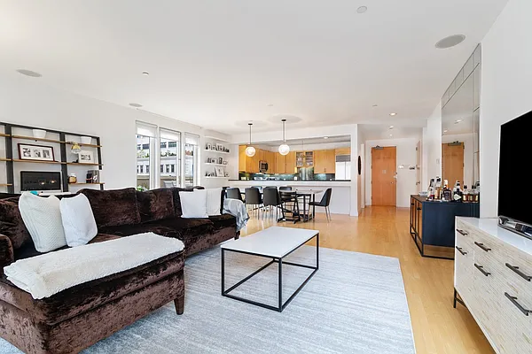 Rented by Olshan Realty | media 1
