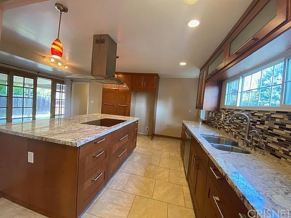 3rd image of 7755 Genesta Ave