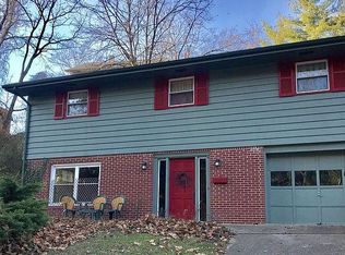 11 Ring St, Athens, OH 45701