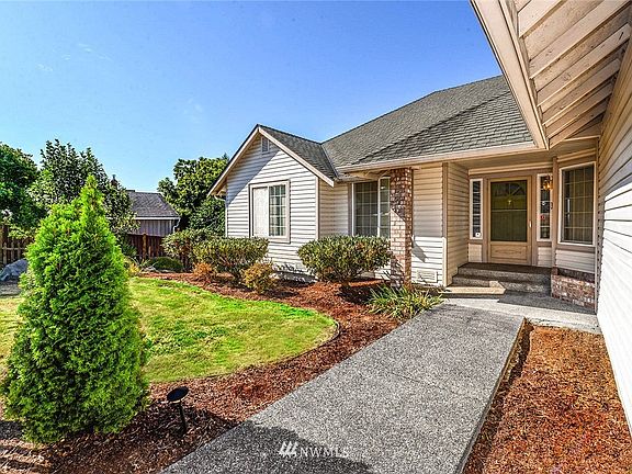 3rd image of 6308 53rd Pl NE