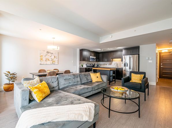 15 Kings Wharf Pl #403, Halifax, NS B2Y 0C2