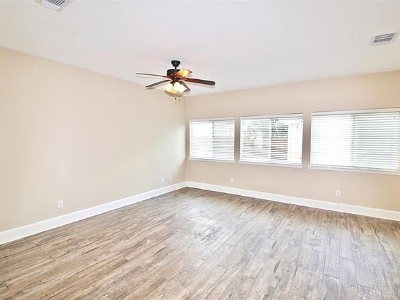 5th image of 10631 Cobblecreek Way