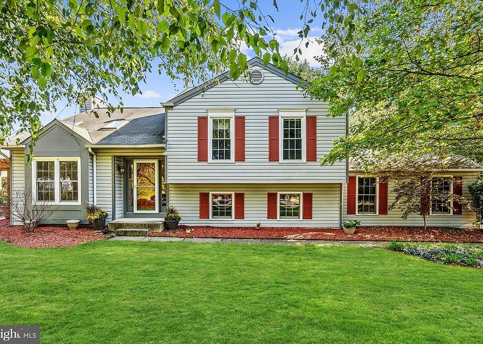 1st image of 1010 Sundown Ct