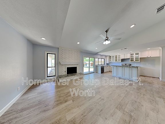 4th image of 1397 Cherry Hill Ln
