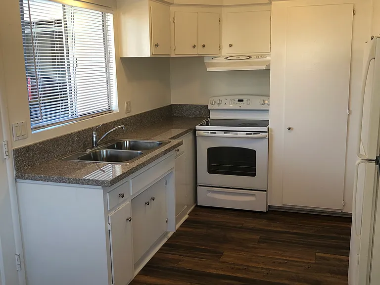 2940 Verde Vista Dr #A — Photo 25