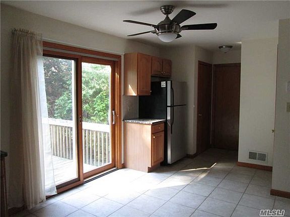 5th image of 16 Caruso Ct