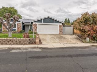 2220 Robles Dr, Antioch, CA 94509
