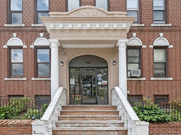 3rd image of 145 Harrison Ave APT B1