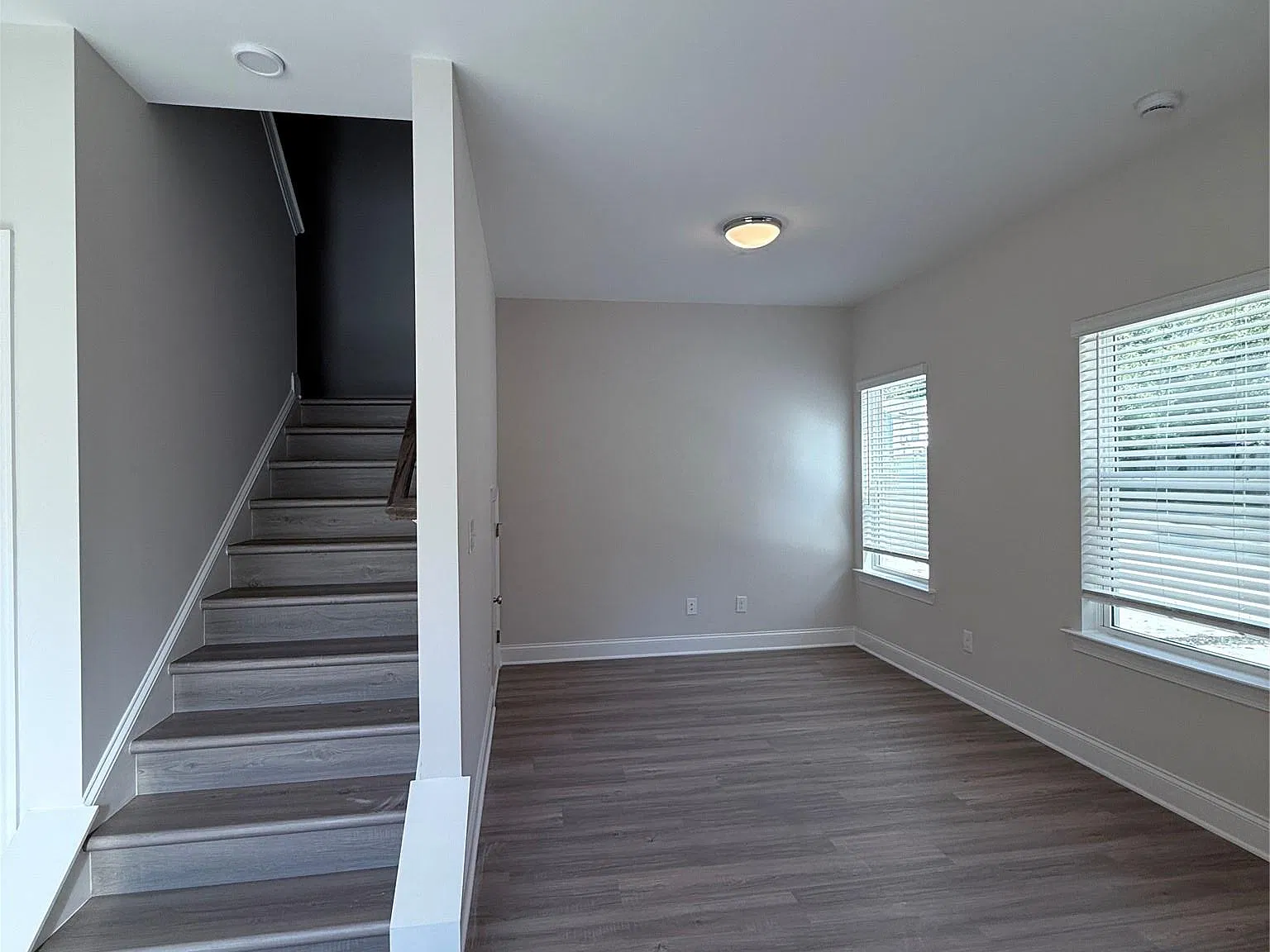 3 bed, 2.5 bath, $1,850 — Photo 3